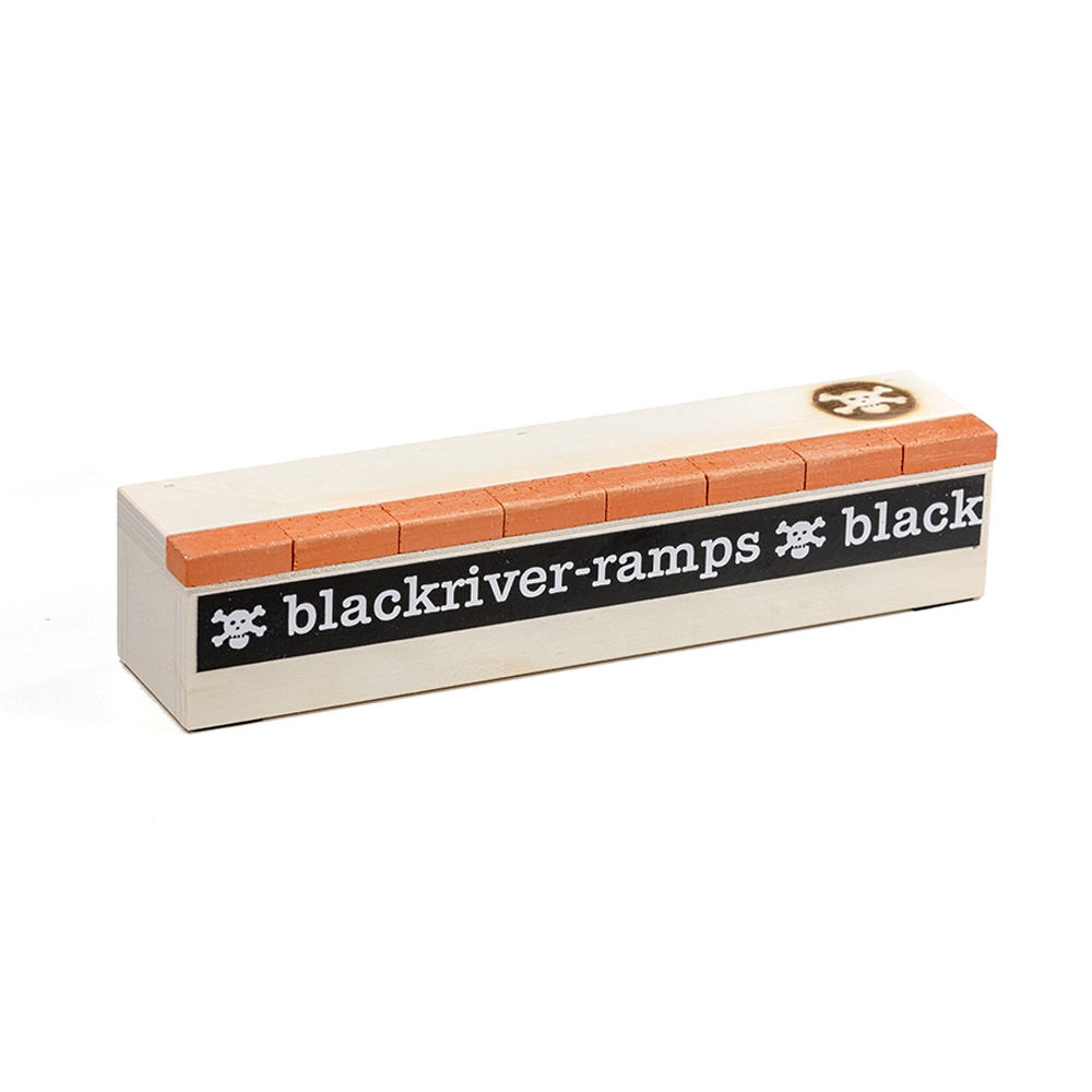 Blackriver Brick Box Fingerboard Ramp