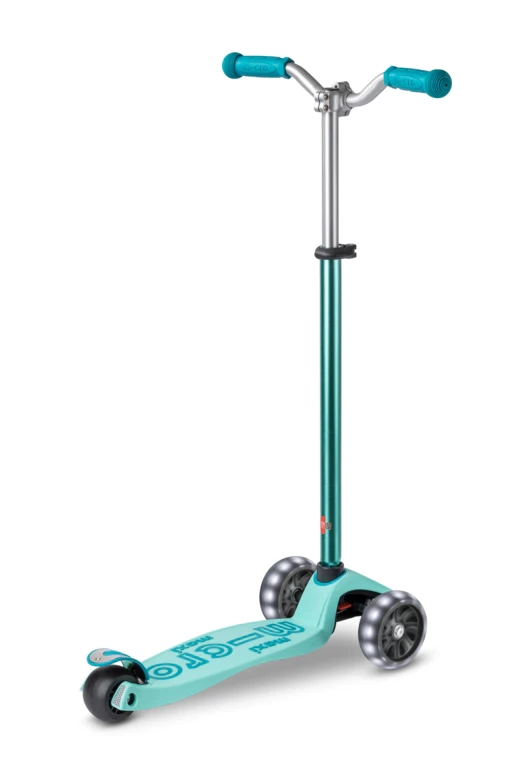 Micro Maxi Deluxe PRO LED scooter